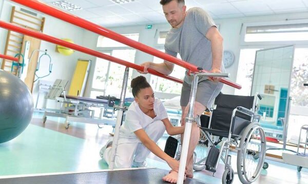 phuc-hoi-chuc-nang-sau-tai-bien-mach-mau-nao 3.jpg