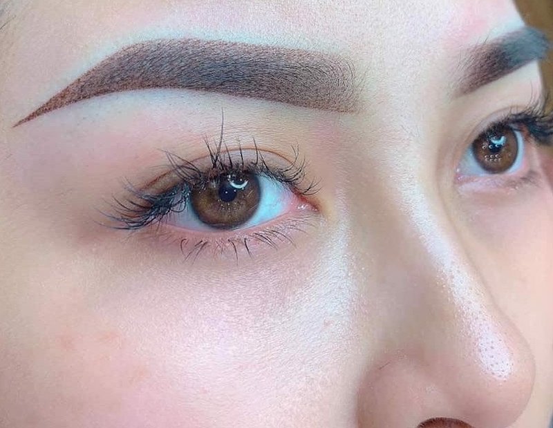 Phun mày chạm hạt là gì? Ưu điểm và nhược điểm bạn cần biết 2