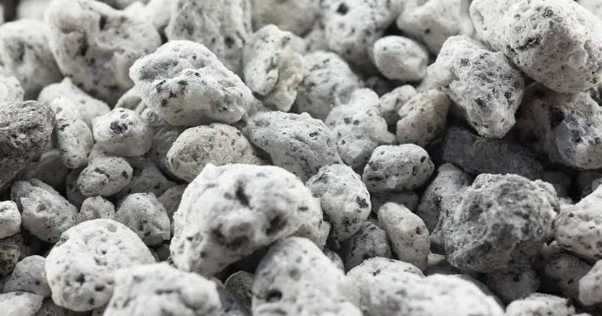 Pumice là gì? Công dụng của Pumice trong sản xuất mỹ phẩm.2