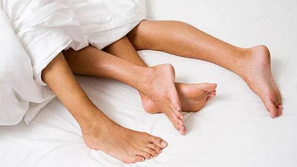 quan-he-vai-giay-co-thai-khong-ty-le-co-thai-la-bao-nhieu 2.jpg