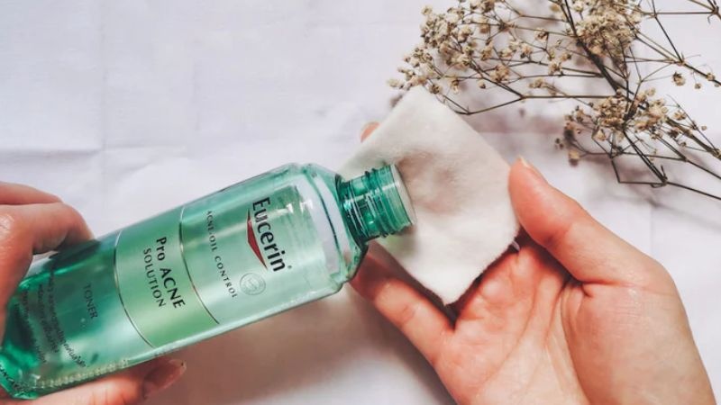 Review toner Eucerin Pro ACNE Solution có thực sự tốt? 3