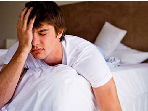 Nam giới sáng ngủ dậy bị ướt quần ở tuổi vị thành niên