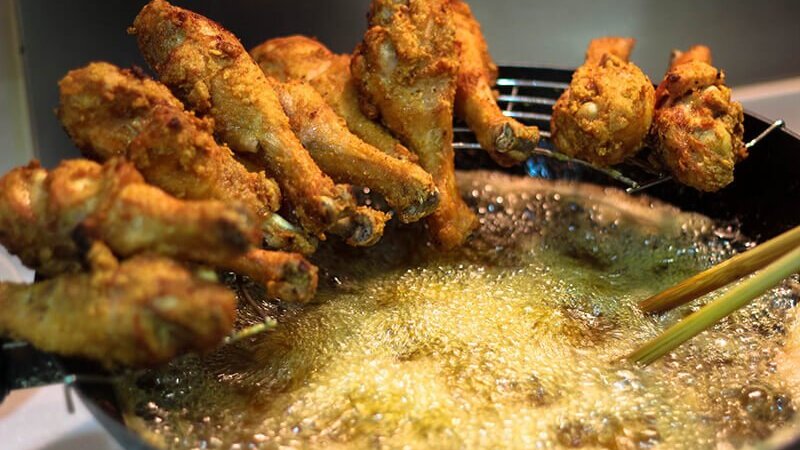 sau-khi-tiem-vaccin-covid-19-co-can-kieng-gi-khong 3.jpg