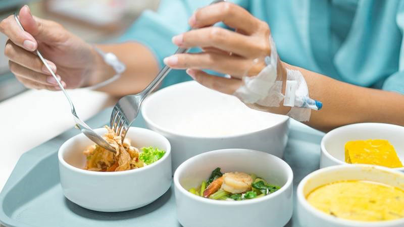 Sau phẫu thuật tim nên ăn gì, kiêng ăn gì? 1