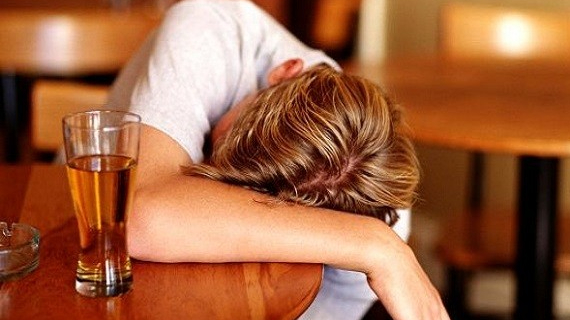 say-xin-la-gi-cach-giai-ruou-bia-hieu-qua 1.jpg