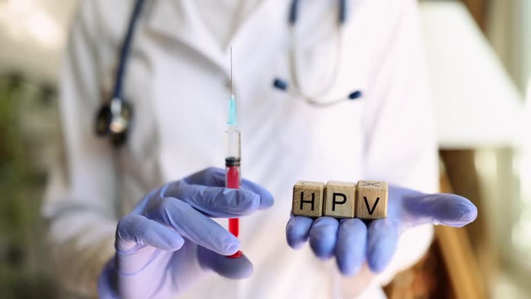 Trước khi tiêm HPV có cần xét nghiệm không? Chuẩn bị những gì? 1