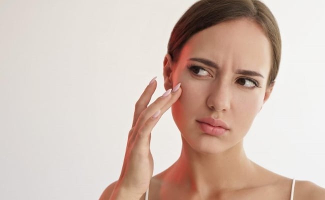 nhung-dong-kem-chong-nang-anessa-cho-da-kho 2.jpg