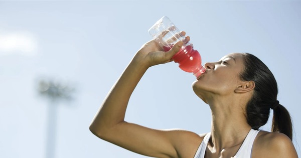 Nước uống cung cấp năng lượng là gì? 1