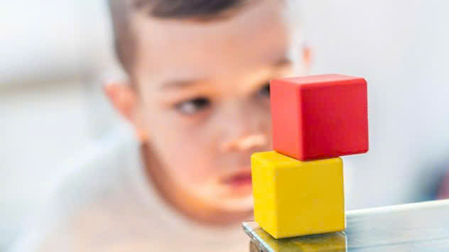 tre-tu-ky-can-gi-nhung-dau-hieu-nhan-biet-tre-bi-tu-ky 3