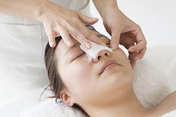 Vết khâu nâng mũi đóng vảy: Nguyên nhân và cách xử lý 1