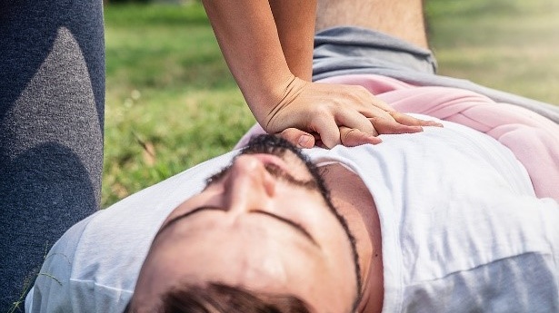 so-cuu-nan-nhan-ngat-do-treo-co-nhu-the-nao 4