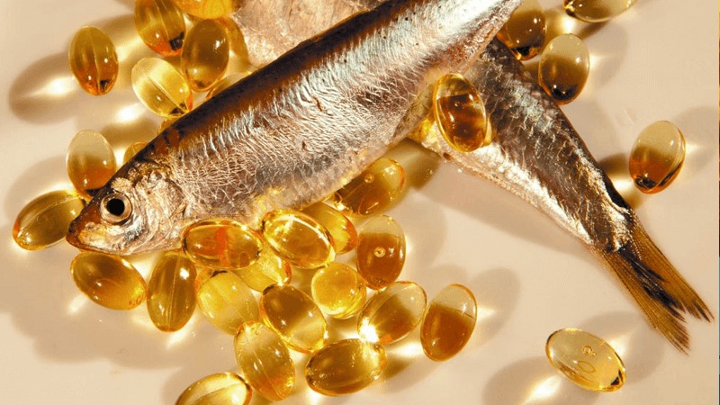 So sánh dầu hạt lanh và dầu cá, nên chọn loại nào?