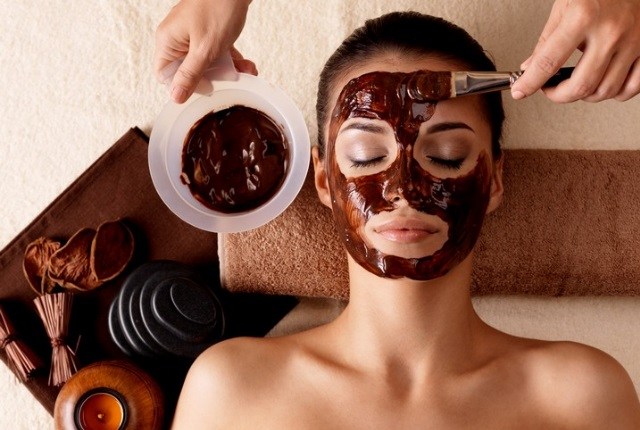 Sử dụng bột quế trị mụn đơn giản tại nhà 3