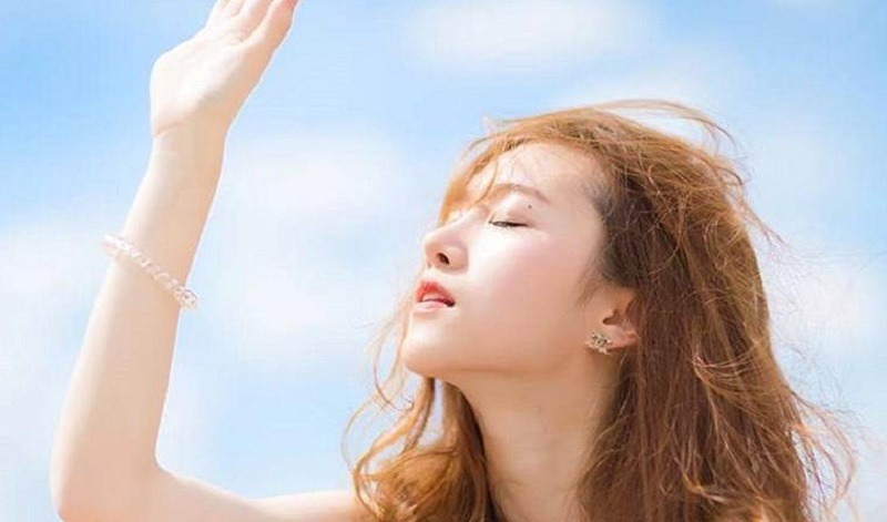 Sự thật bôi kem chống nắng có làm trắng da không? 2