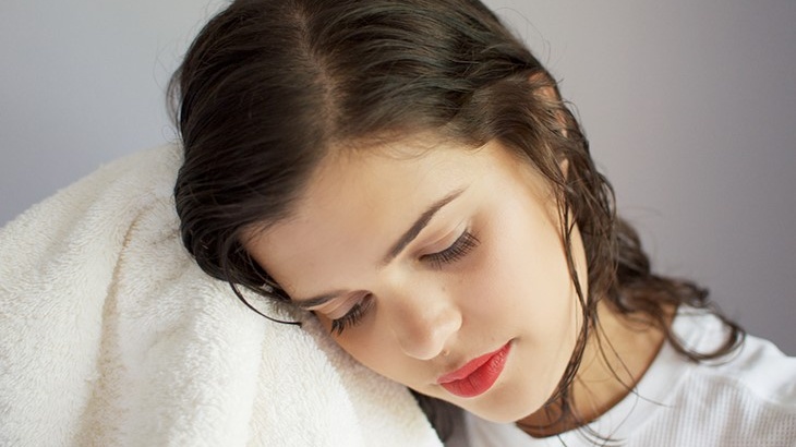 tai-sao-goi-dau-xong-van-ngua-cach-khac-phuc-hieu-qua 3