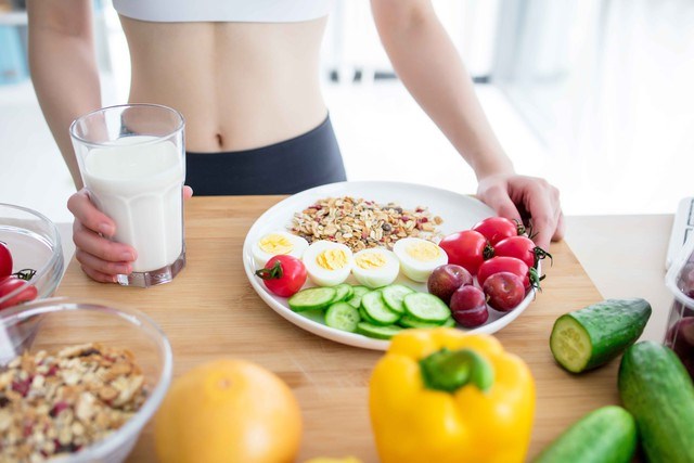 Tăng cường sức khỏe từ sâu bên trong chỉ với cách bổ sung đủ vitamin mỗi ngày 2
