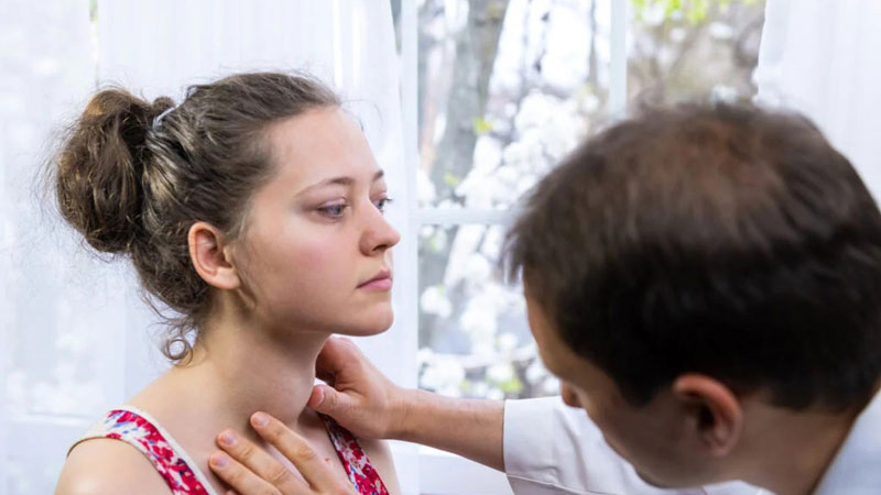 Thắc mắc: Uống hormon tuyến giáp quá liều có sao không? 1