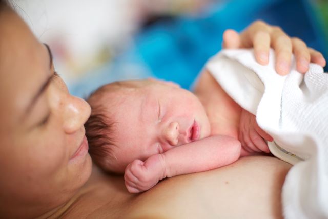 Thai 39 tuần chưa có dấu hiệu sinh, mẹ bầu cần làm gì? - 2