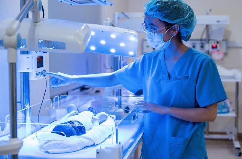 Thay máu là gì? Những thông tin về điều trị bệnh vàng da ở trẻ nhỏ 2