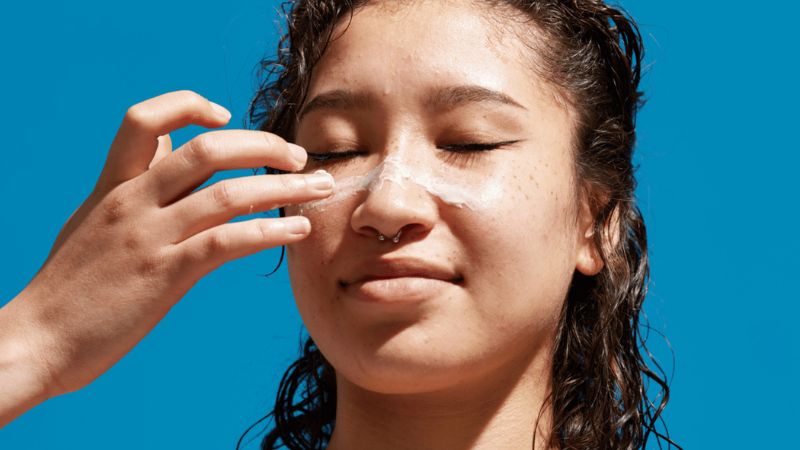 Thứ tự dùng kem chống nắng như thế nào là đúng? 2