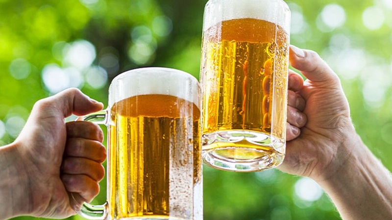 Thực hư bà bầu uống bia cho con trắng ra sao? 1