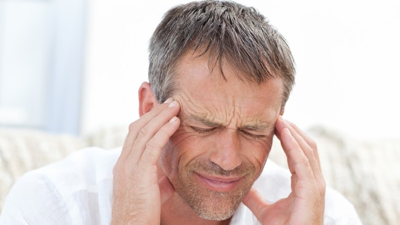 Thường xuyên hoa mắt chóng mặt do thiểu năng tuần hoàn não phải làm sao? 1