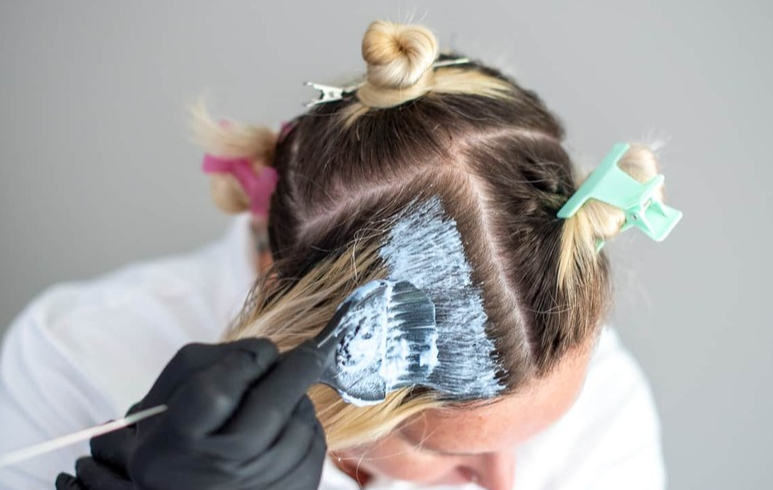 Tóc tẩy có phục hồi được không? Các bước chăm sóc tóc hư tổn tại nhà 2