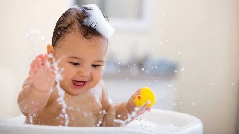 Top những sữa tắm gội cho bé mà các mẹ tin dùng 2