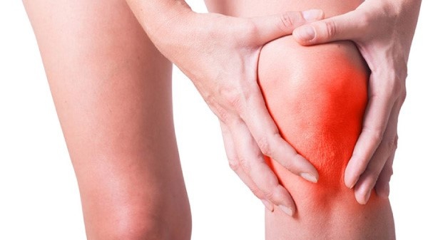 Tràn dịch khớp gối có nên uống glucosamine? Những điều cần biết 2