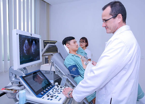 Tràn dịch màng phổi có nguy hiểm không? Cách xử lý như thế nào? 3