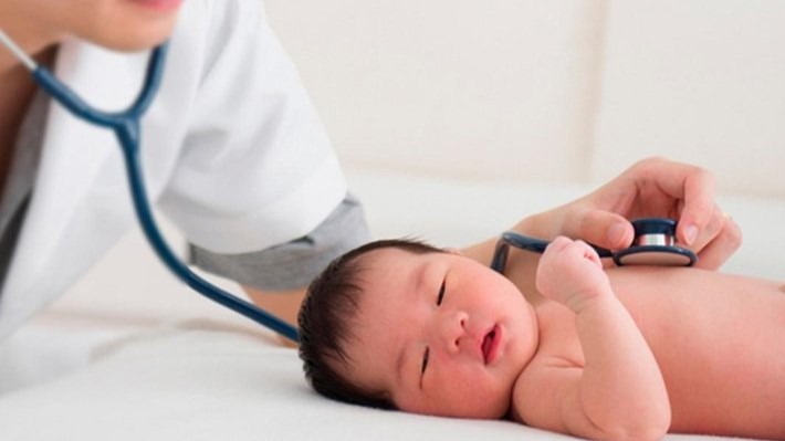 Trẻ bị nôn sau uống Rotarix có sao không? Cách xử lý sau nôn 4