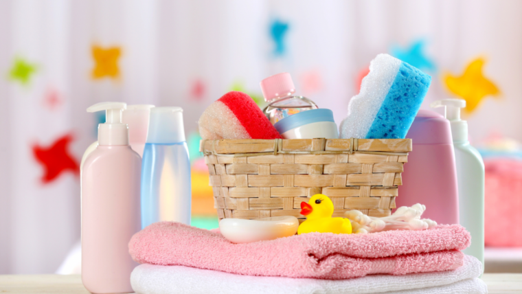 Trẻ mấy tuổi dùng được dầu gội người lớn? Cách lựa chọn dầu gội phù hợp cho bé? 2