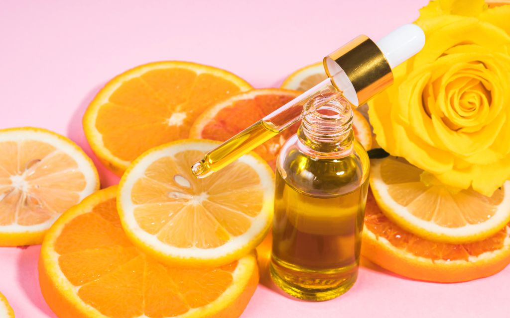 Tretinoin kết hợp với vitamin C được không? Cách kết hợp tretinoin và vitamin C hiệu quả 2