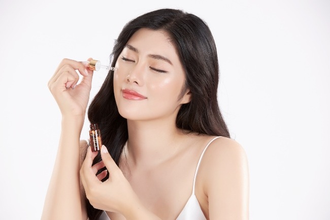 truoc-khi-boi-kem-chong-nang-can-boi-gi 4.jpg