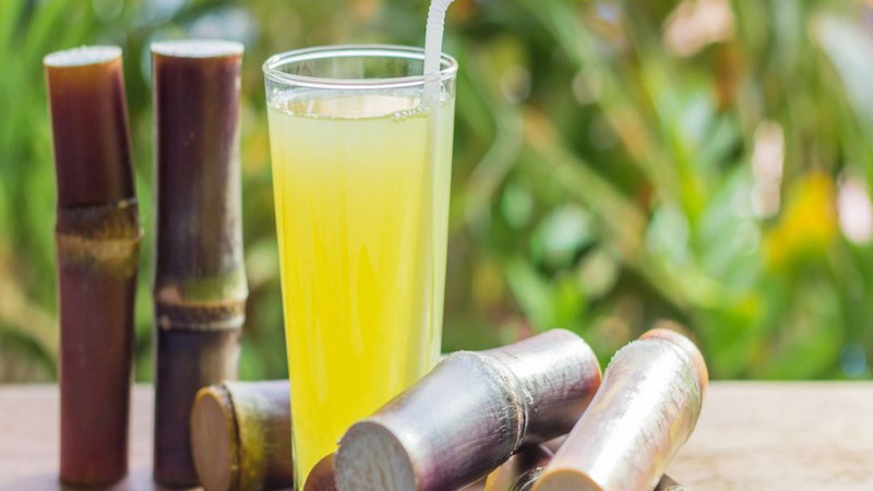 Uống nước mía có gây mụn không? 1