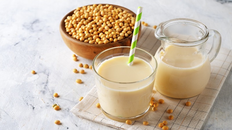 Uống sữa đậu nành thay nước có được không? 1