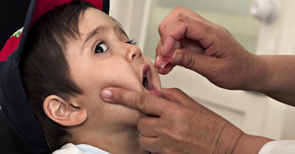 Vắc xin uống: Tổng quan, cơ chế phòng bệnh, các loại phổ biến và tác dụng phụ 4