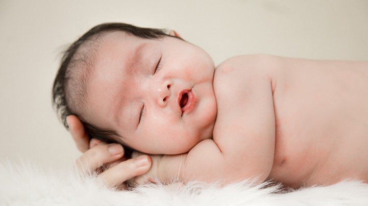 Hướng dẫn chăm sóc trẻ sau sinh mổ: Những điều cần biết 1