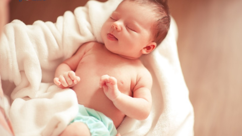 Hướng dẫn chăm sóc trẻ sau sinh mổ: Những điều cần biết 3