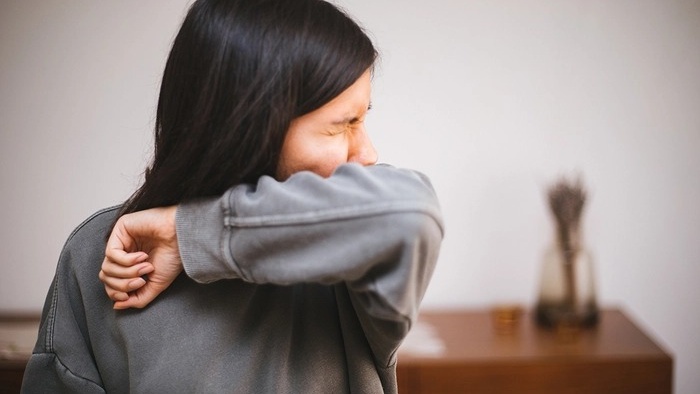 Vì sao không nên nhịn hắt hơi? Nên làm gì khi hắt hơi? 1