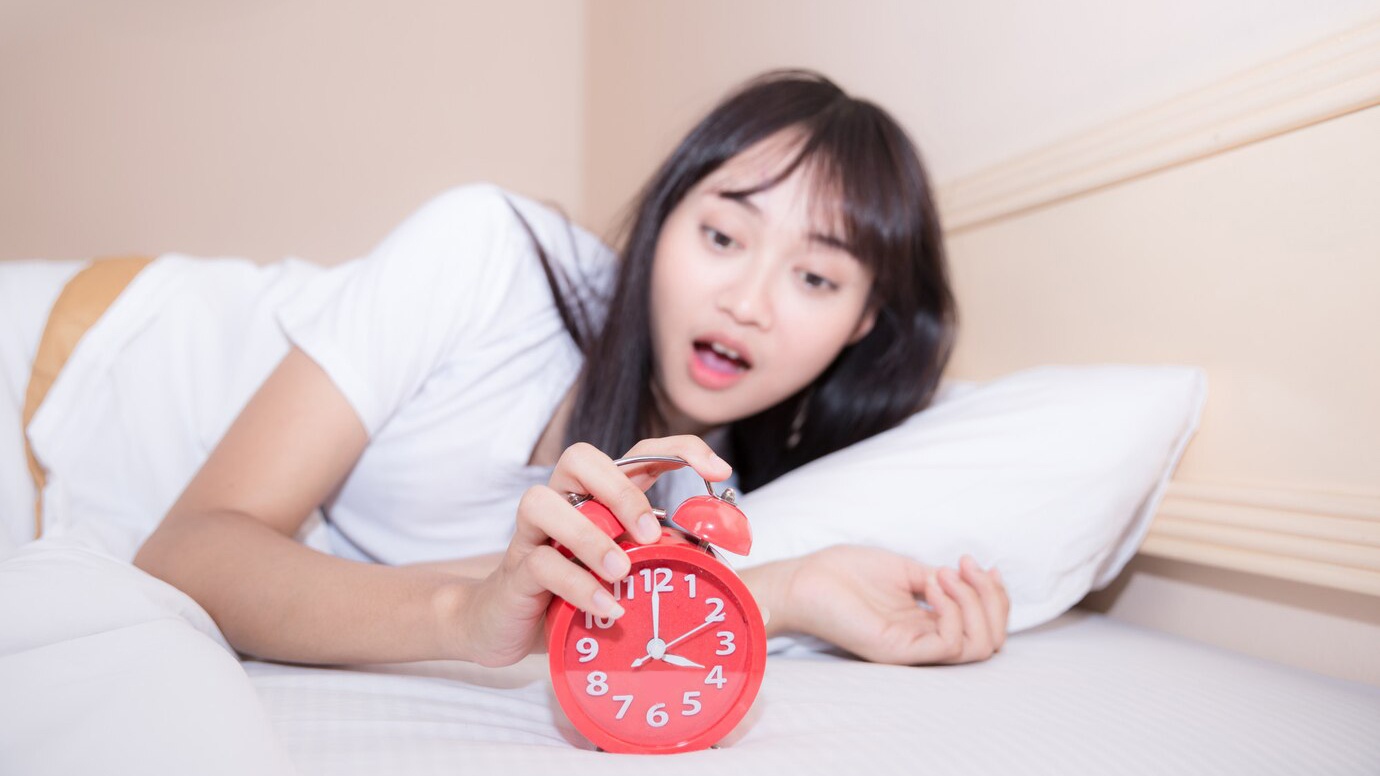 Giật mình lúc 4 giờ sáng có thể liên quan đến đồng hồ sinh học và chất lượng giấc ngủ