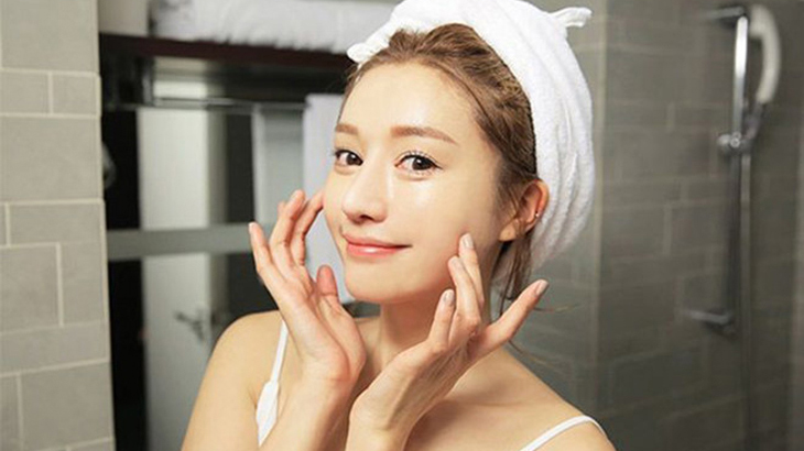 Xông hơi hoa hồng: Bí quyết làm đẹp da mặt từ thiên nhiên 4